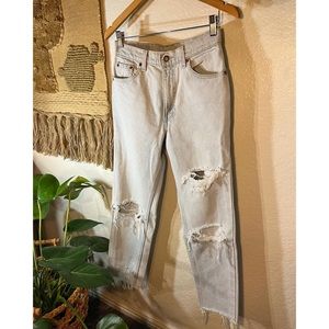 550 Vintage Distressed Levis